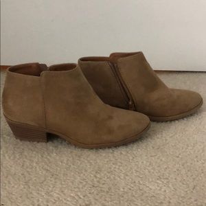 Nude ankle booties